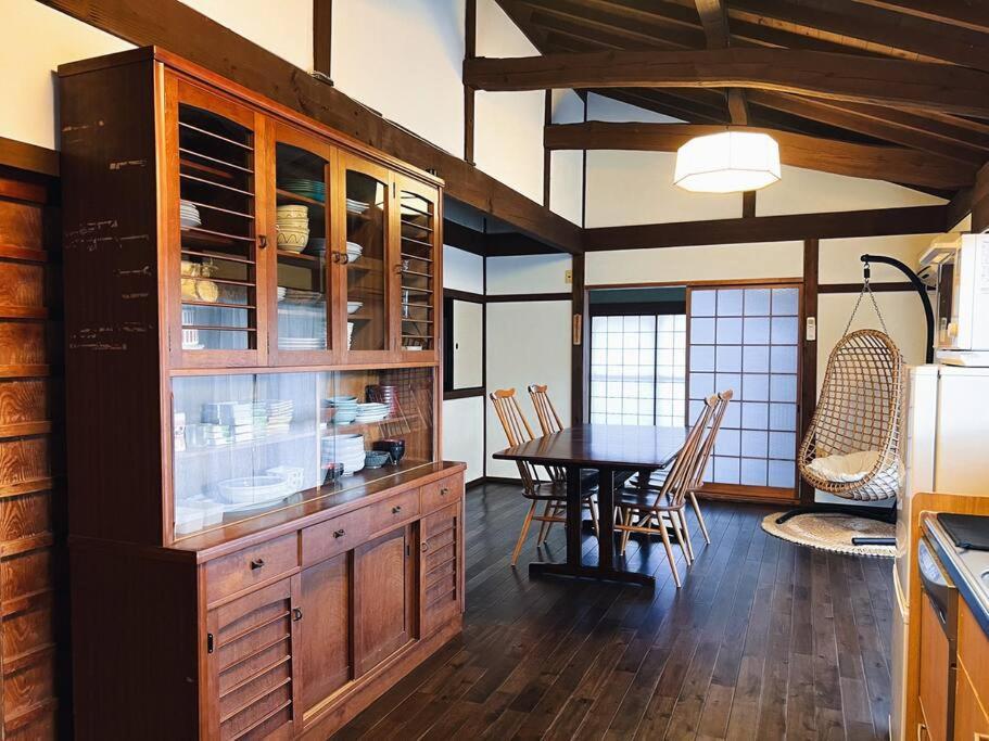 ひねもす101:宇野駅から車で5分 直島へ 最大8名様 古民家 Lägenhet Tamana Exteriör bild